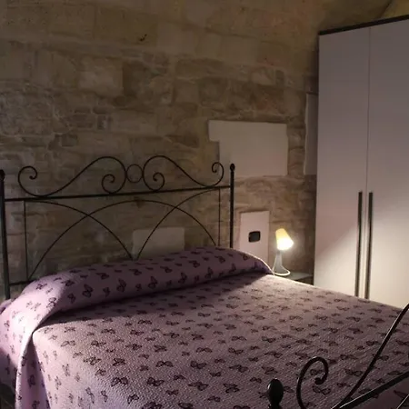 Perotti 23 Apartmán *